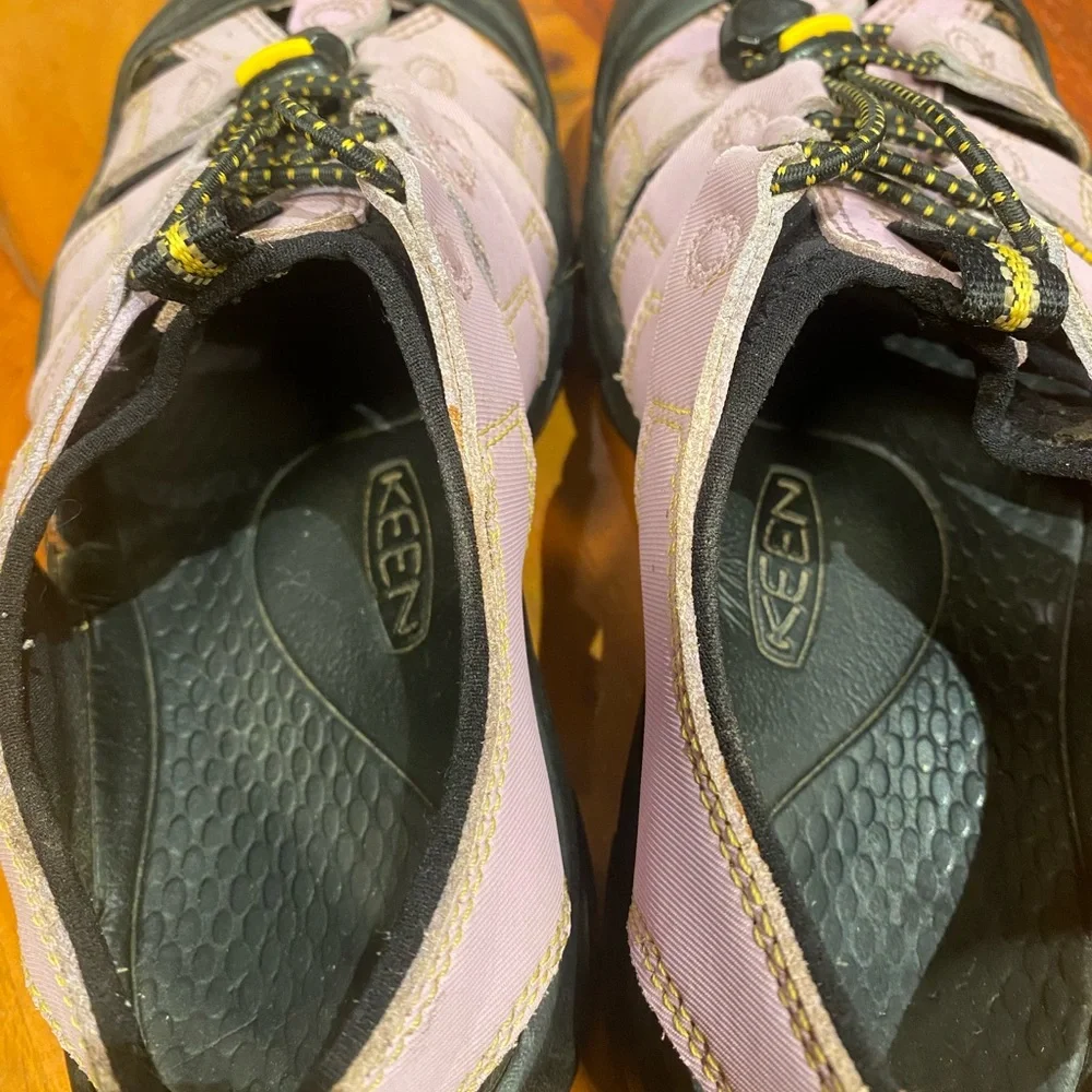 Keen Newport H2 water hiking‎ Sandals women’s size 4
